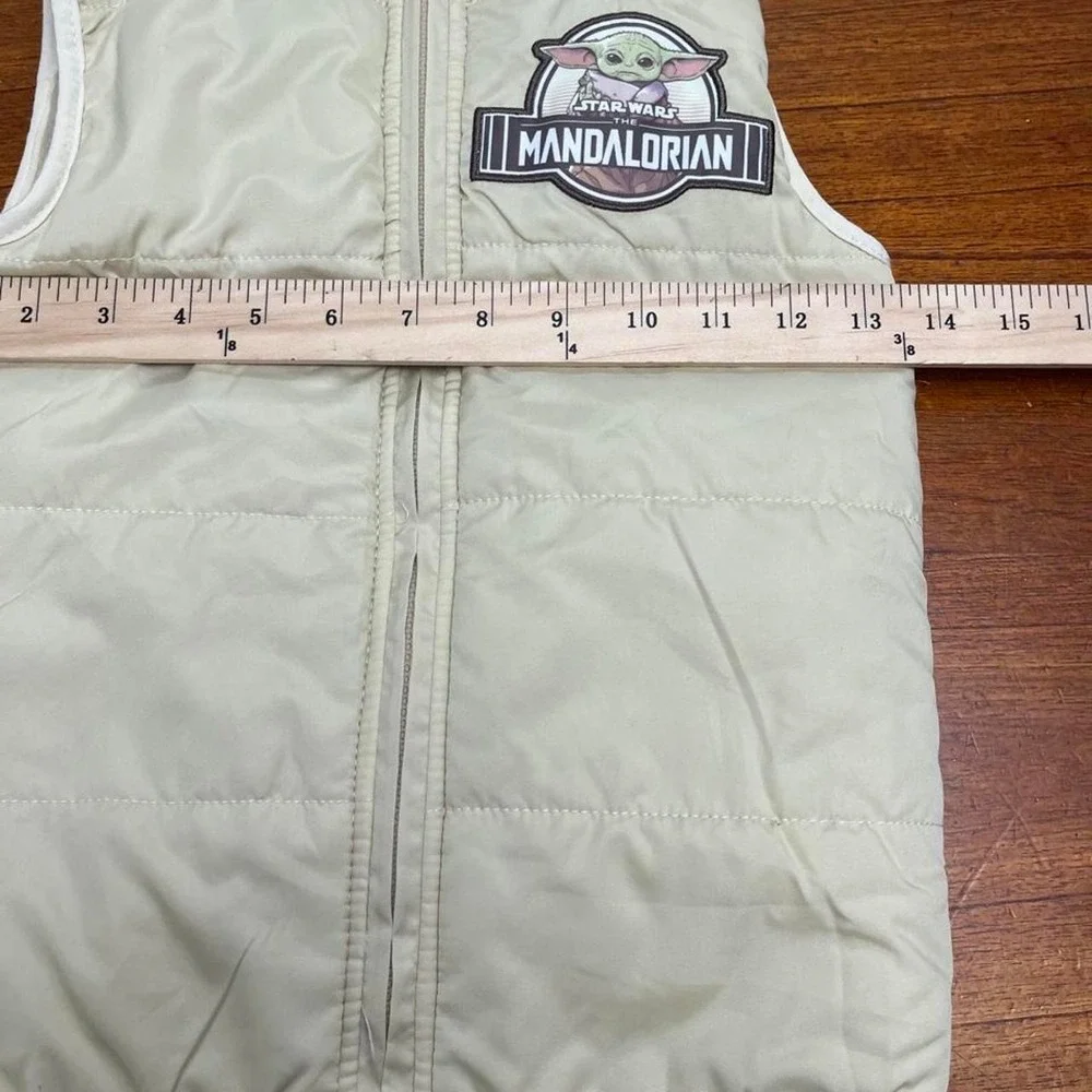 Star Wars The Mandalorian Grogu Hooded Vest with green ears kids size 5